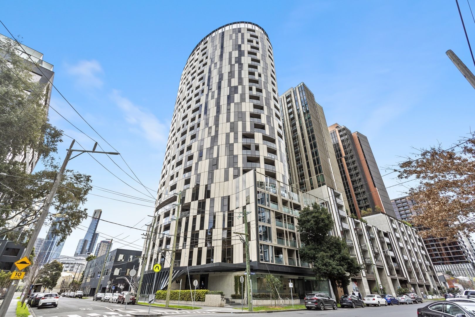 3 bedrooms Apartment / Unit / Flat in 2206/68-70 Dorcas Street SOUTHBANK VIC, 3006