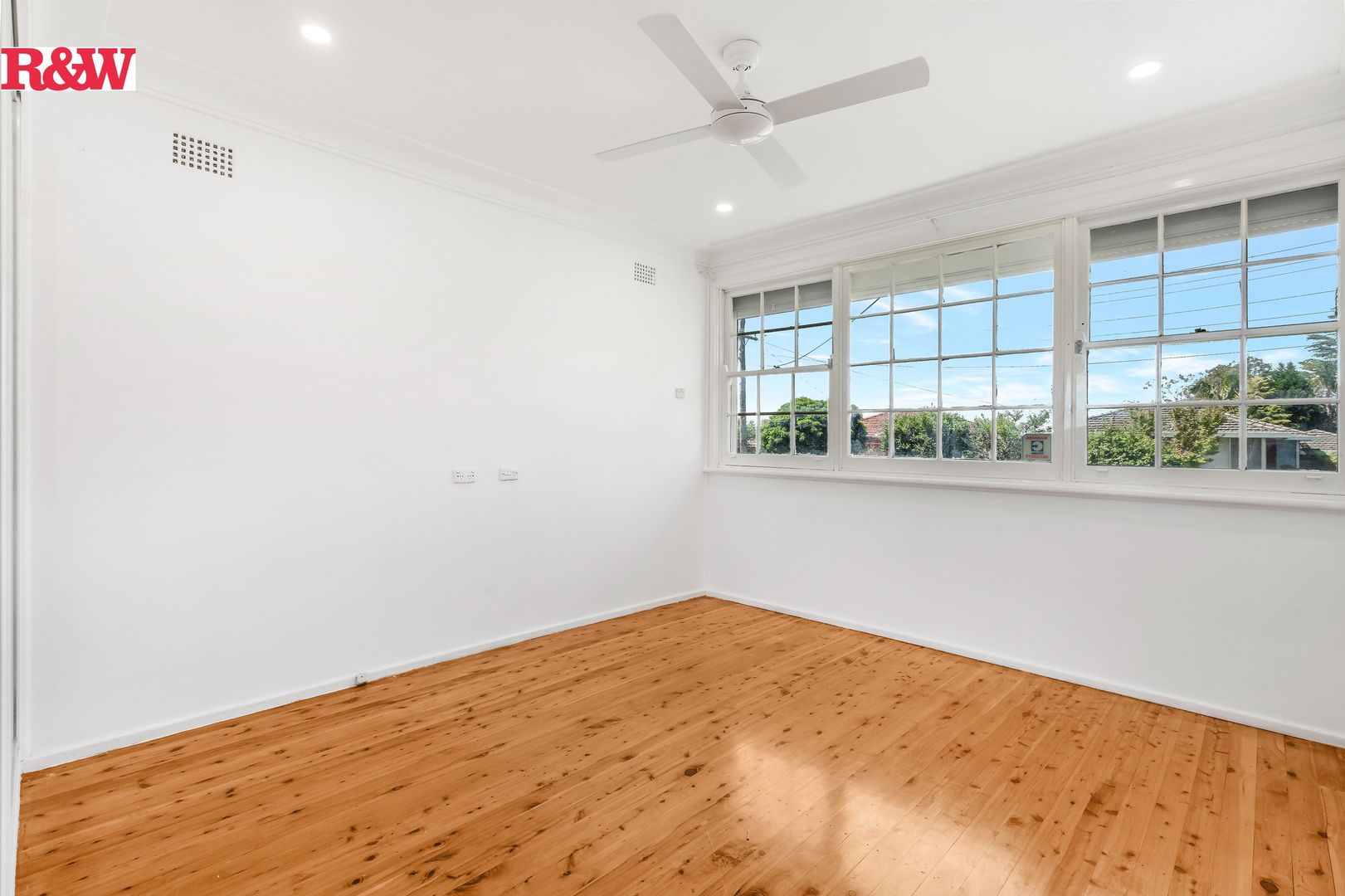 7 Hobart Avenue, Campbelltown NSW 2560 House For Rent Domain