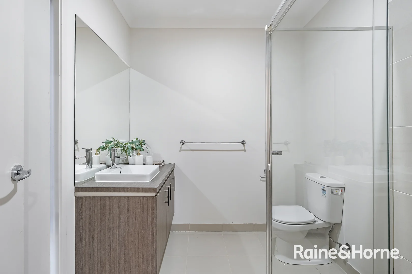 Additional image 11 of 17 Marrone Boulevard, Cranbourne East VIC 3977