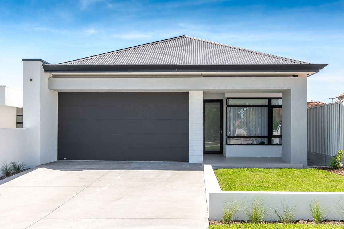 5 bedrooms House in Lot 2 TBC AVELEY WA, 6069