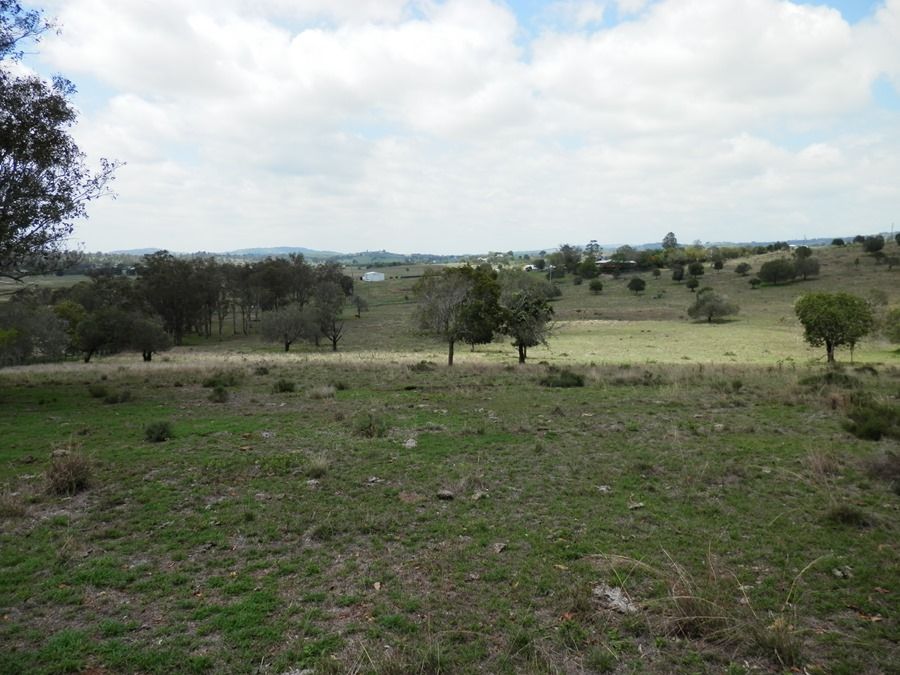 Lot 400 Voss Road, GLAMORGAN VALE QLD 4306, Image 2