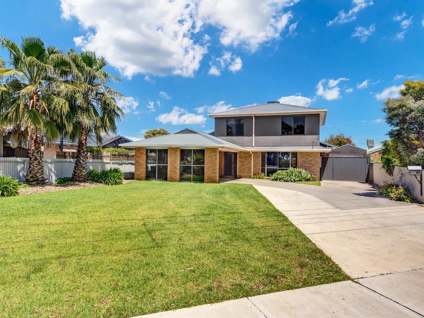 5 bedrooms House in 39 Gilmore Street YARRAWONGA VIC, 3730