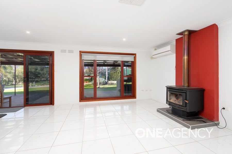 10 CUMMINS DRIVE, San Isidore NSW 2650, Image 0