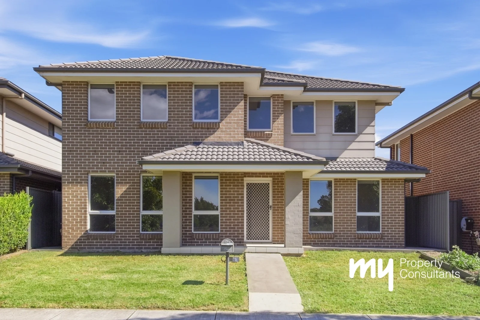 61 Liz Kernohan Drive, Elderslie NSW 2570