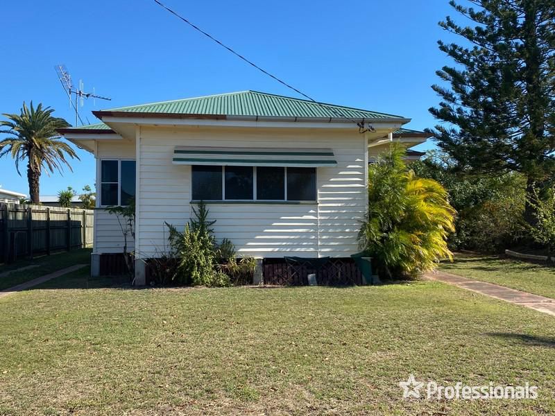 3 bedrooms House in 21 Coomber Street SVENSSON HEIGHTS QLD, 4670