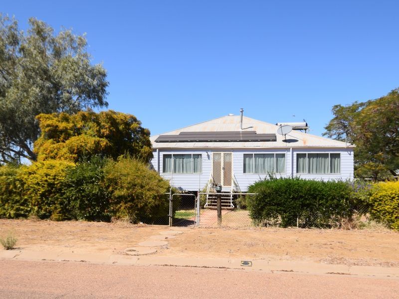 17 Wompoo Road, Longreach QLD 4730, Image 0