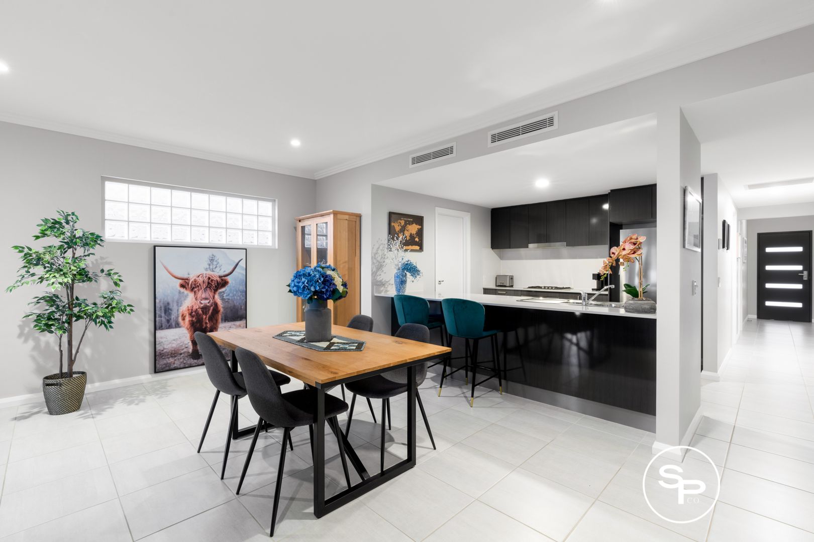 2/22 Shannon Wy, Oran Park NSW 2570, Image 2