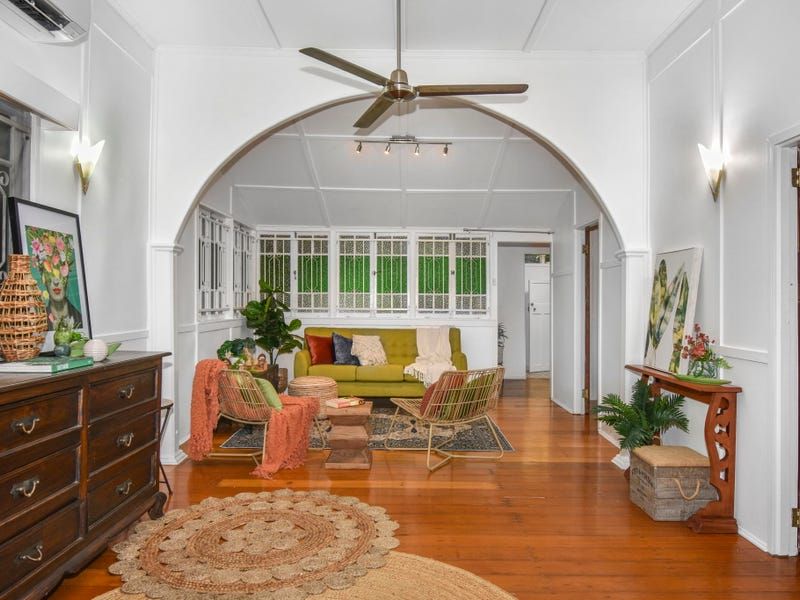 Sold 77 Findlater Street, Oonoonba QLD 4811 on 04 Jan 2023 2018232502