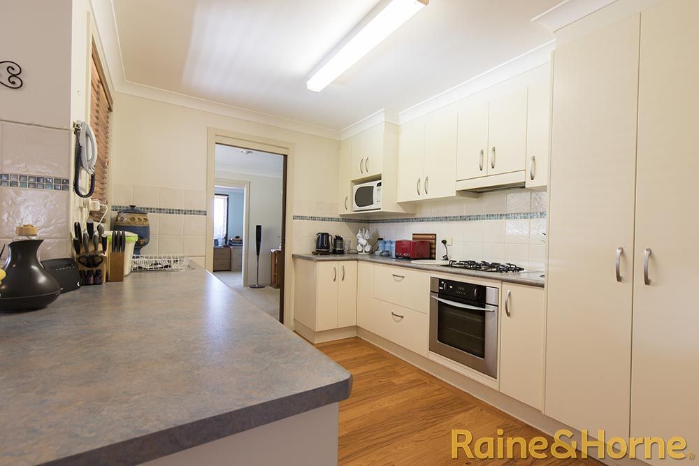 38 Railway Street, Wongarbon NSW 2831, Image 2