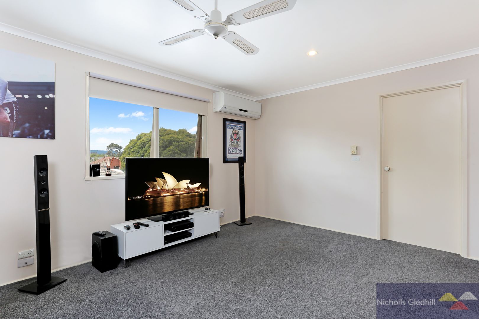 26 John Fawkner Drive, Endeavour Hills VIC 3802, Image 2