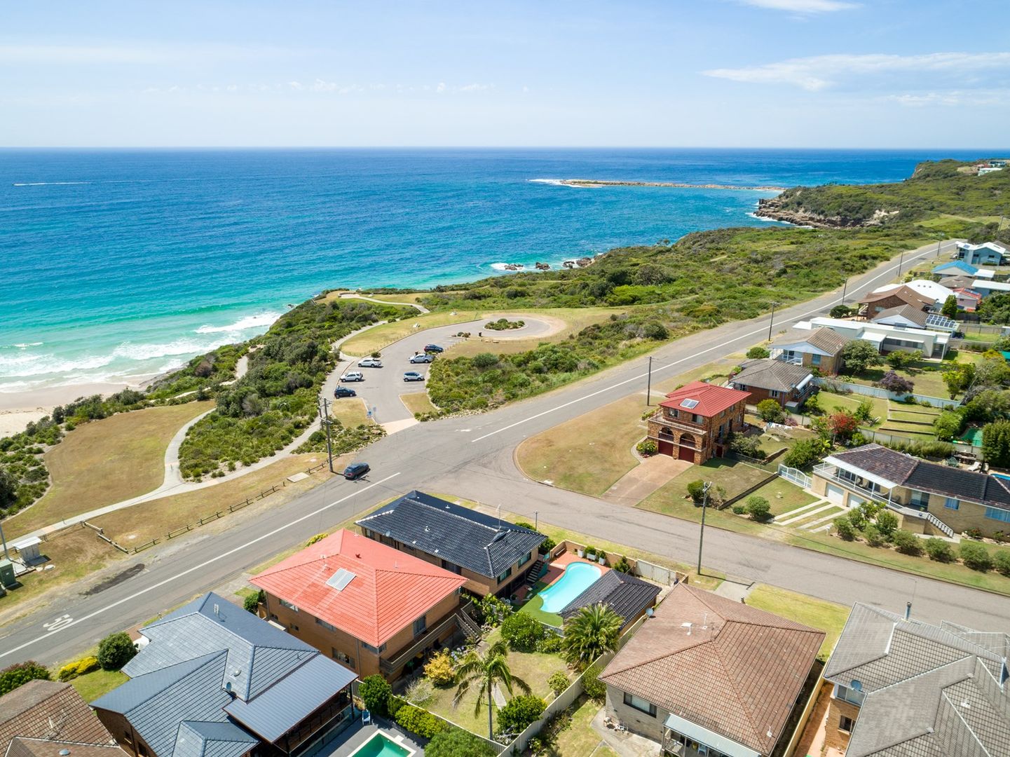 138 Caves Beach Road, Caves Beach NSW 2281, Image 2