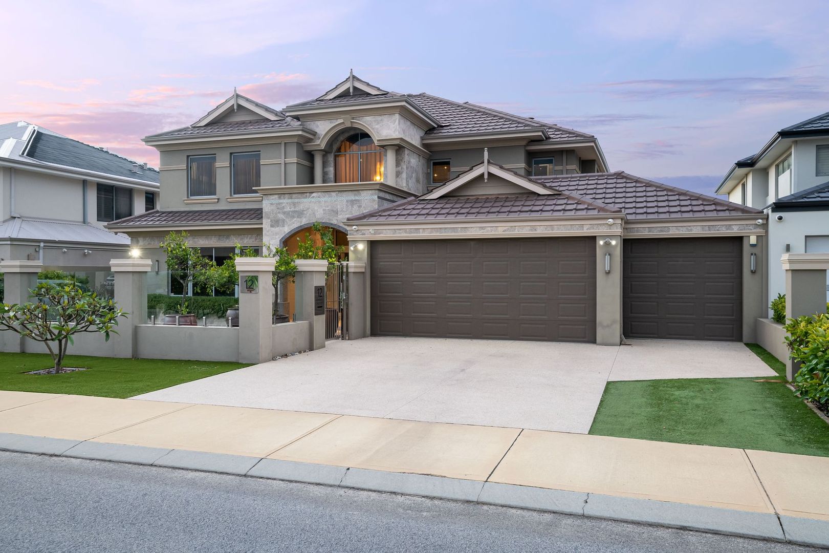 12 Romano Crescent, Iluka WA 6028, Image 1