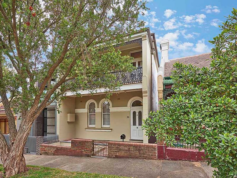 4 bedrooms House in 39 Lincoln Street STANMORE NSW, 2048