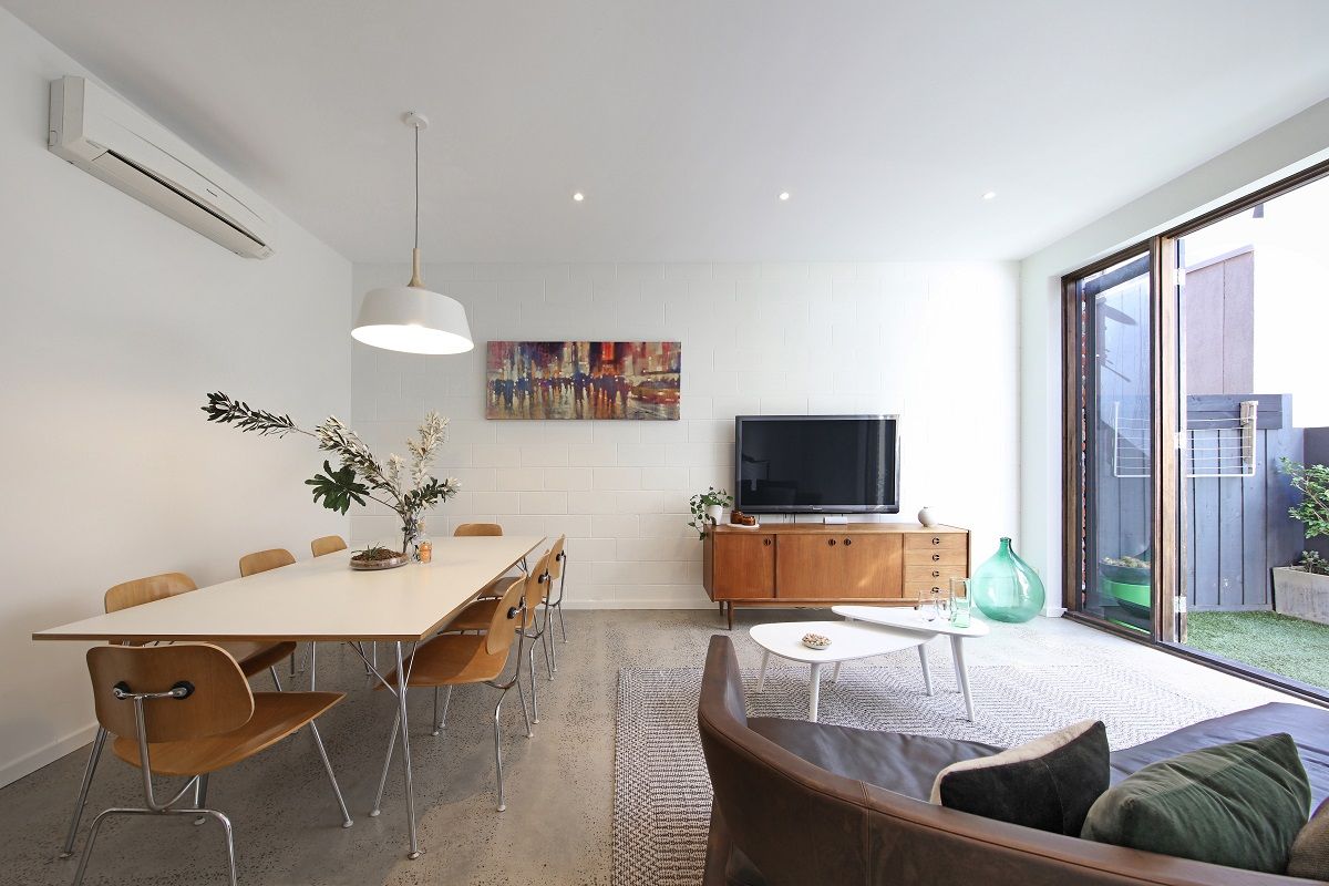 2 bedrooms Townhouse in 34 Staunton Lane MALVERN VIC, 3144