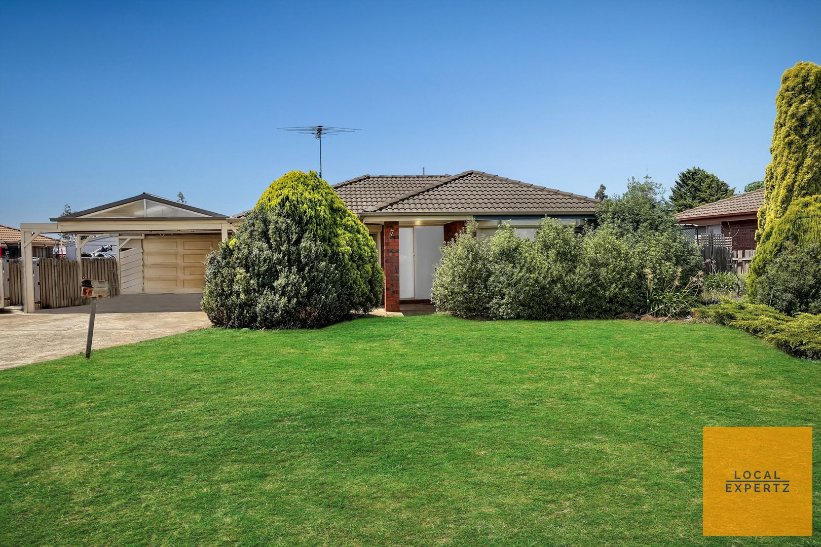 7 Denny Place, Melton South VIC 3338, Image 1