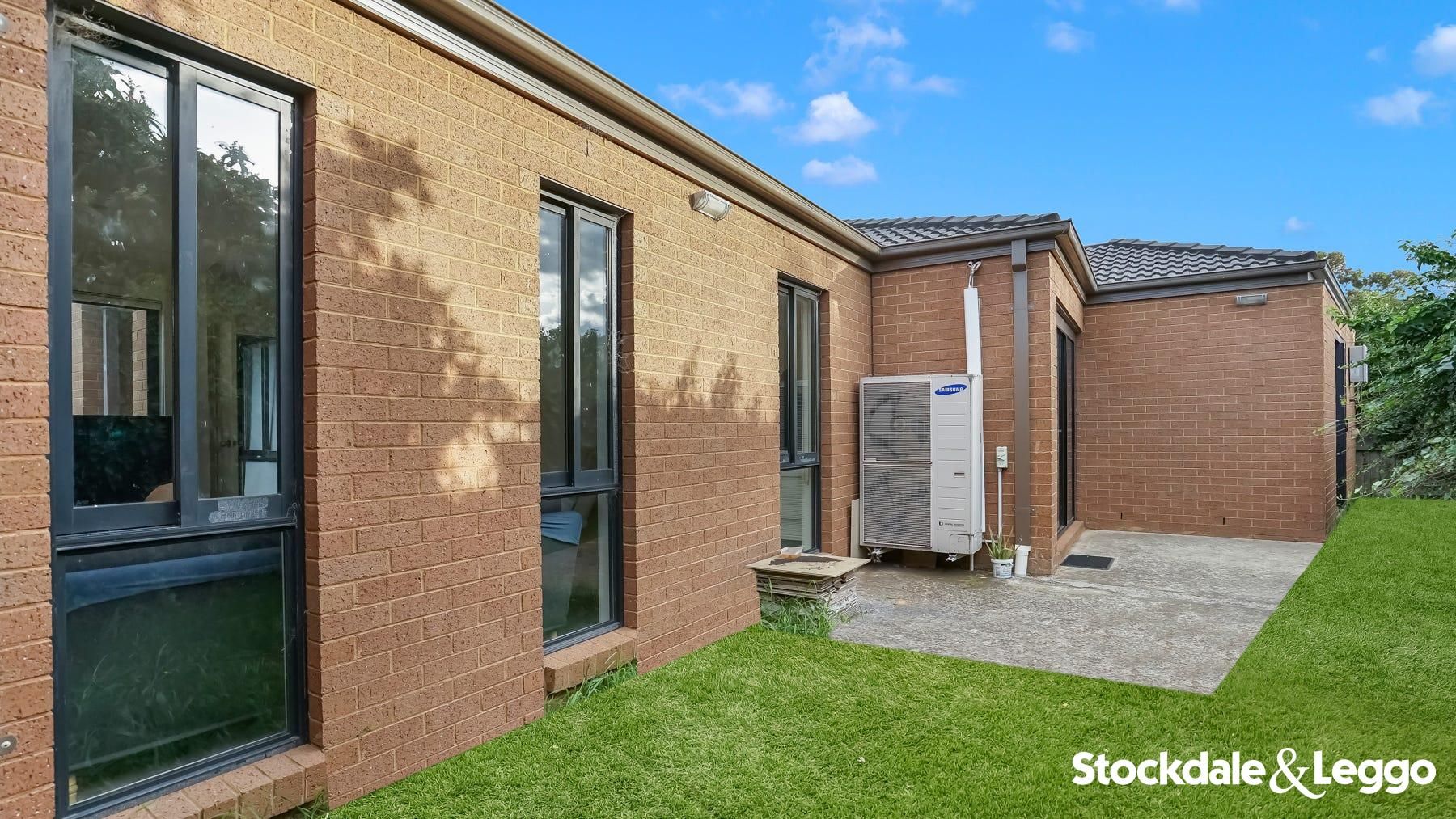 2/1 Chirnside Cres, Laverton VIC 3028, Image 2