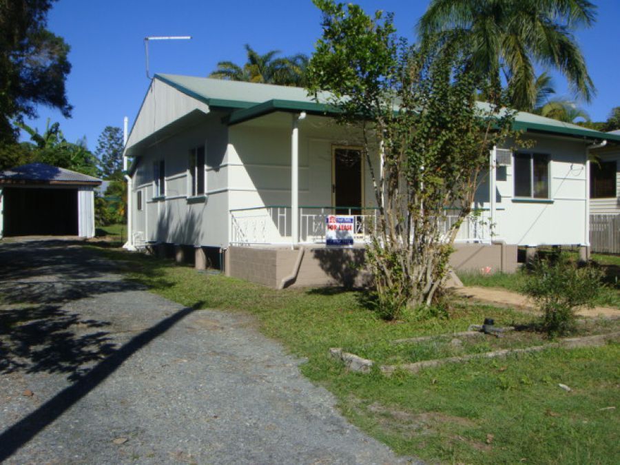 2 bedrooms House in 27 Green Street NORTH MACKAY QLD, 4740