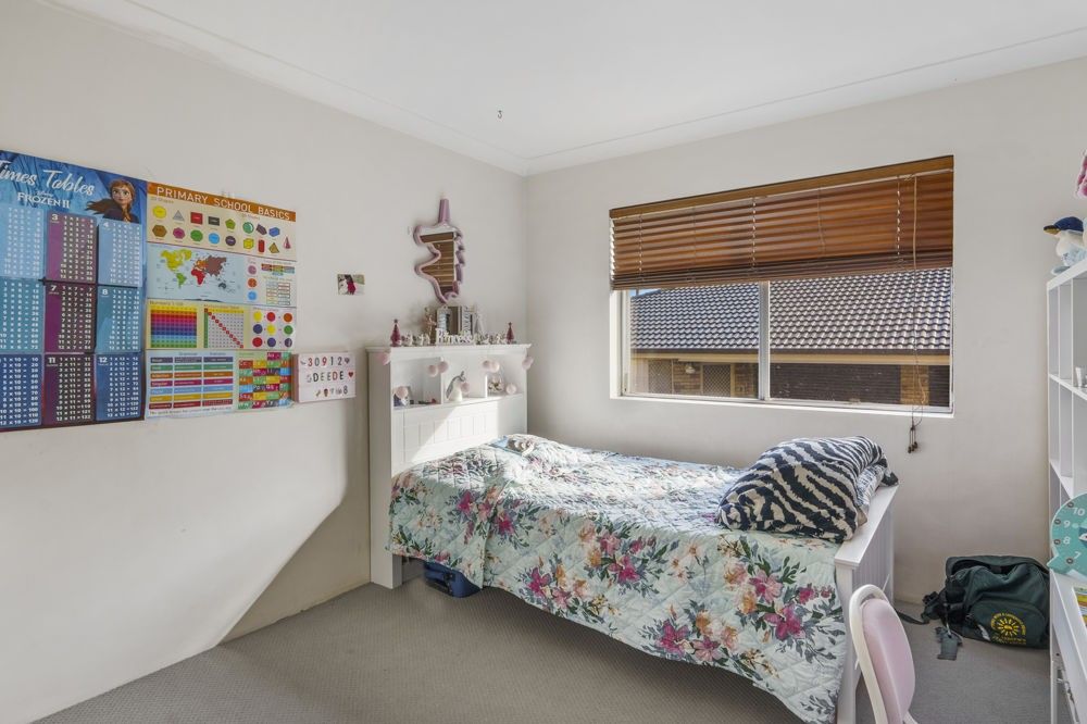 2/15 Griffith Street, Everton Park QLD 4053, Image 2