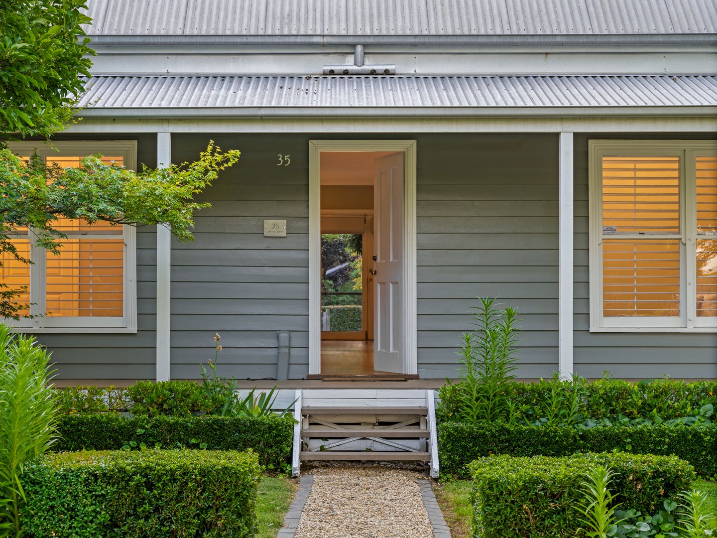 35 Jones Street, Oxley VIC 3678 Domain