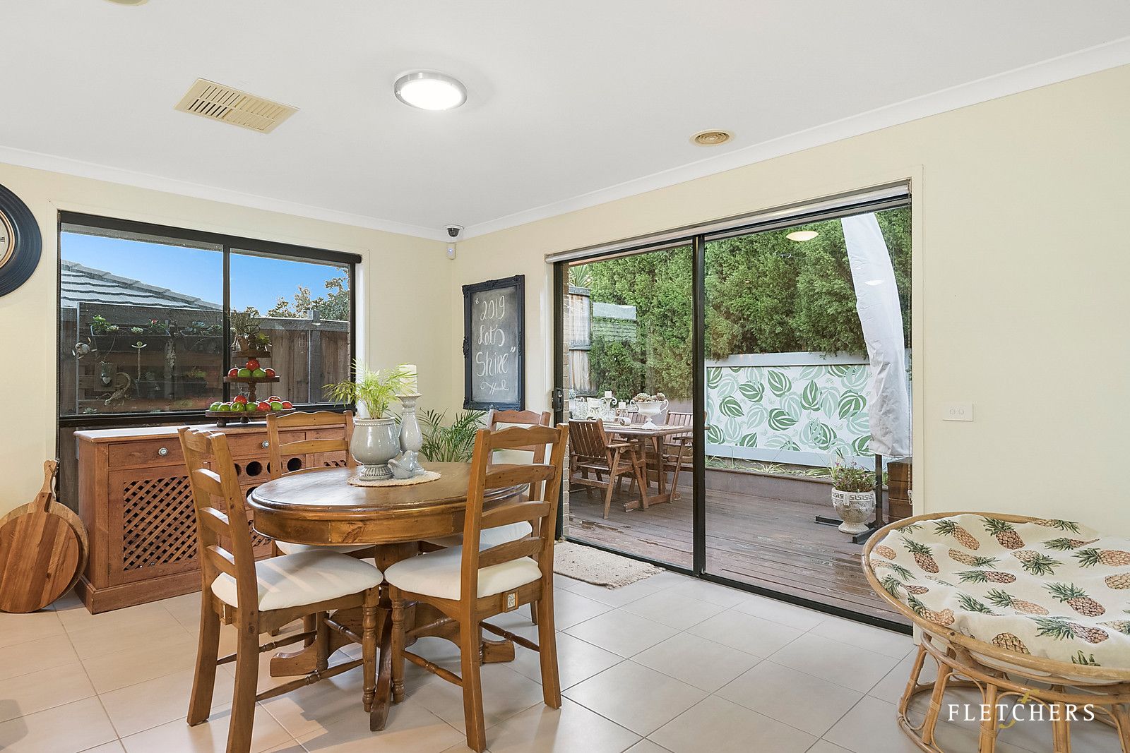 6 Coulthard Crescent, Doreen VIC 3754, Image 2