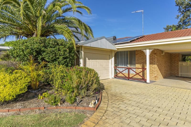 3 bedrooms House in Glenarber Way WILLETTON WA, 6155