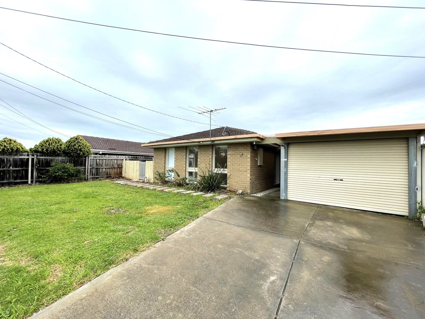 7 bedrooms House in 14 Geddes Crescent HOPPERS CROSSING VIC, 3029