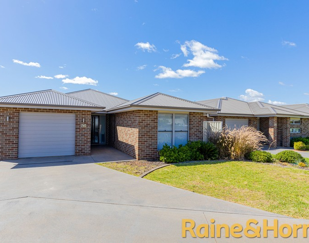 26 Ebor Way, Dubbo NSW 2830