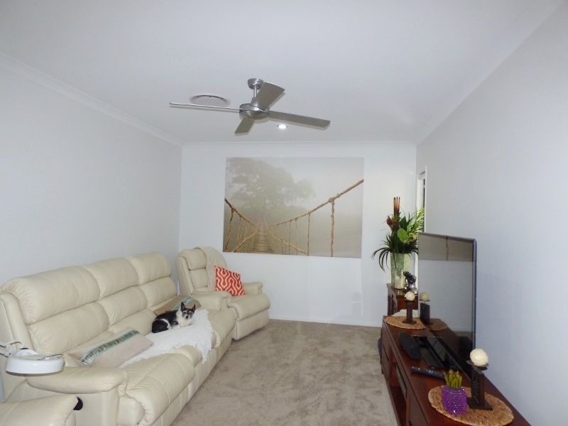 18 Lomandra Avenue, Cooloola Cove QLD 4580, Image 2