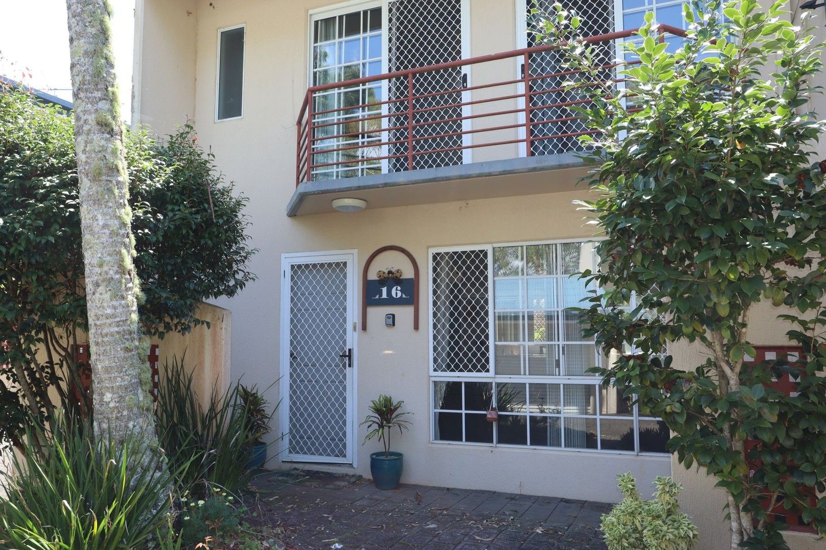 3 bedrooms Apartment / Unit / Flat in 16/2 Taylor Avenue GOONELLABAH NSW, 2480