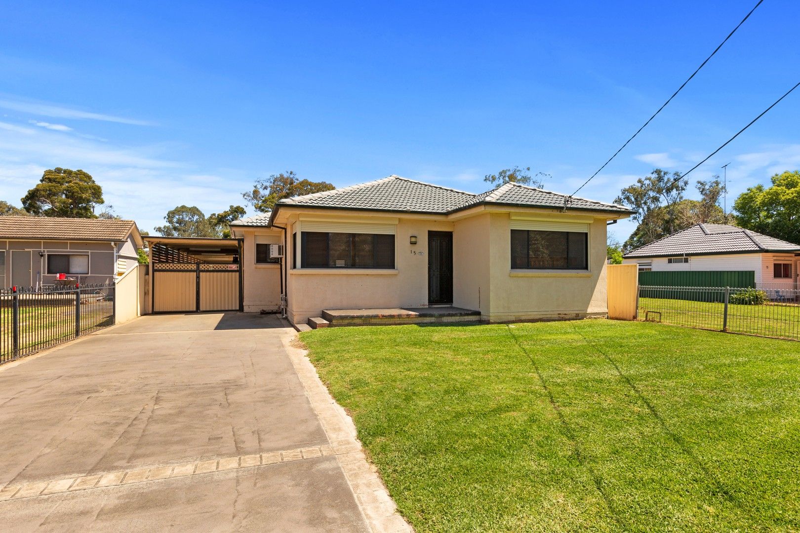 3 bedrooms House in 15 Melbourne Street OXLEY PARK NSW, 2760