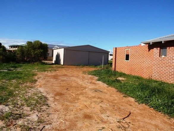 12 CORDOBA WAY, CERVANTES WA 6511, Image 2