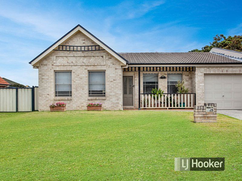 15 Berber Road, Old Bar NSW 2430, Image 1