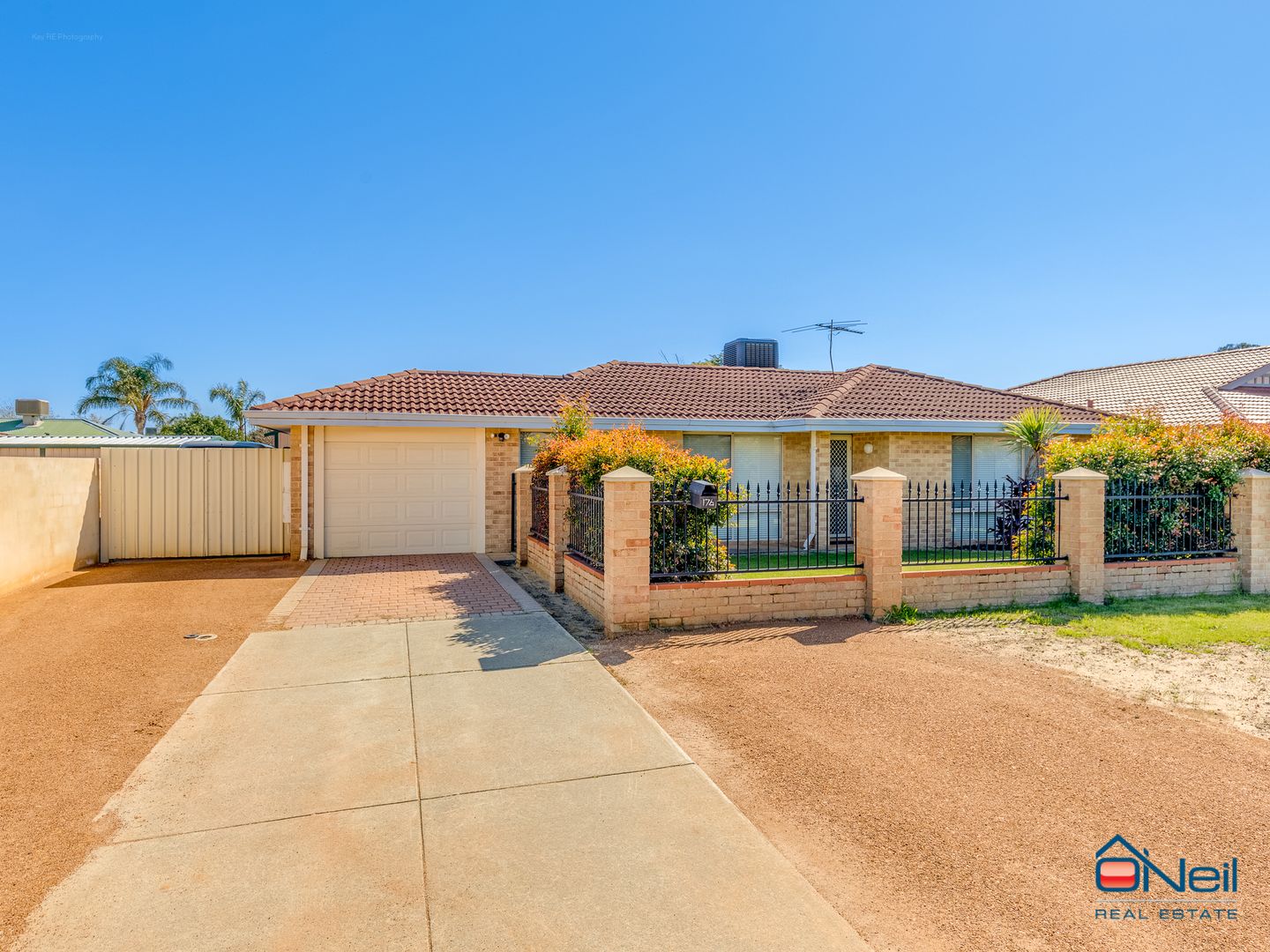 176 Seville Drive, Seville Grove WA 6112, Image 2