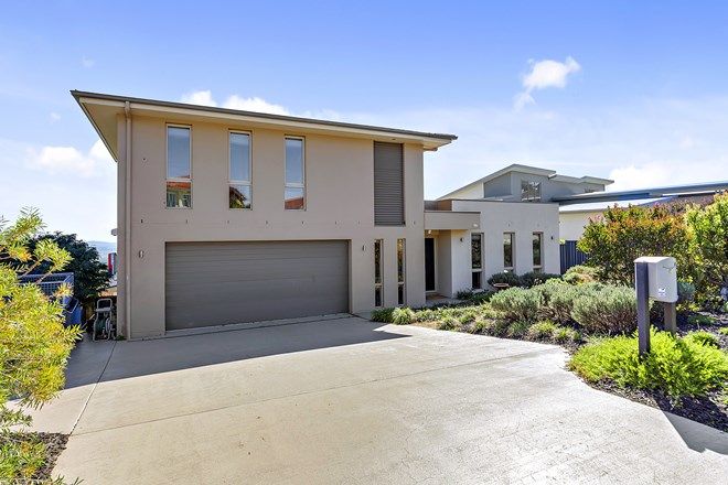 8 5 Bedroom Free Standing Houses For Sale In