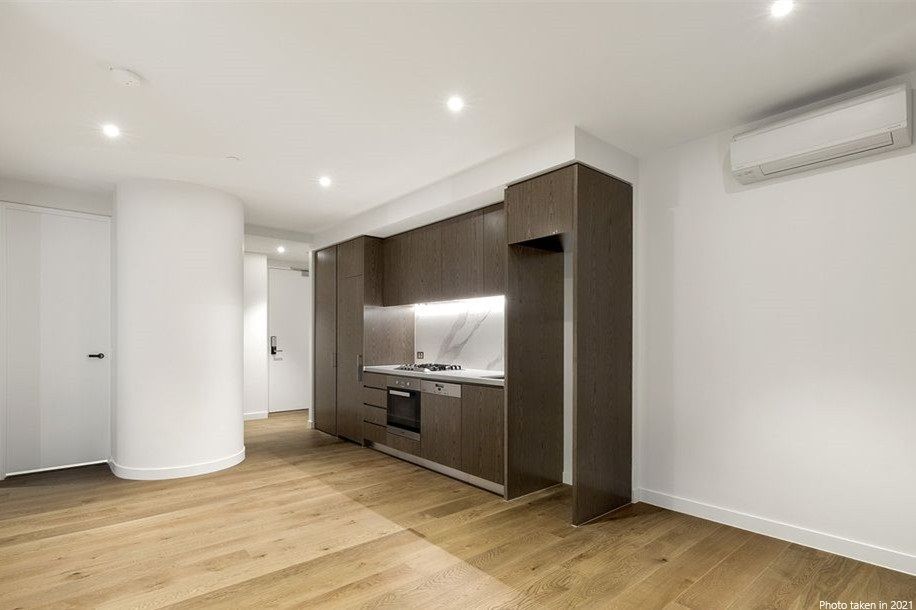 809/77 Queens Road, Melbourne VIC 3004, Image 2