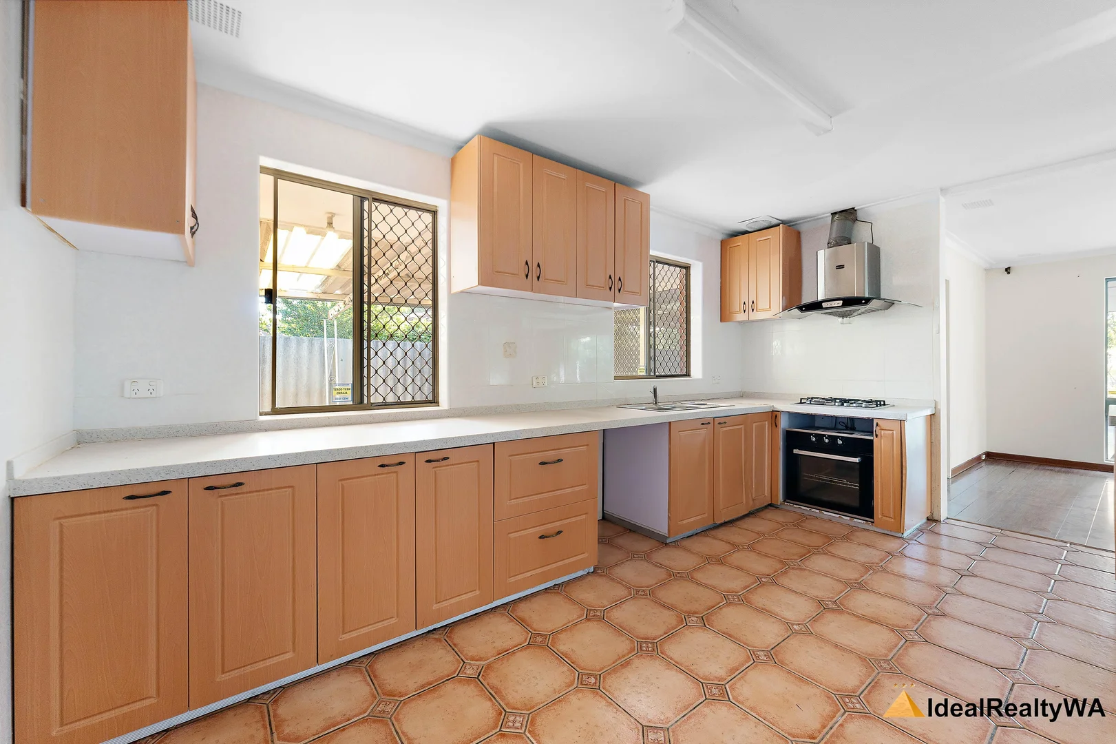 Additional image 10 of 18 Vesta Crescent, Shelley WA 6148