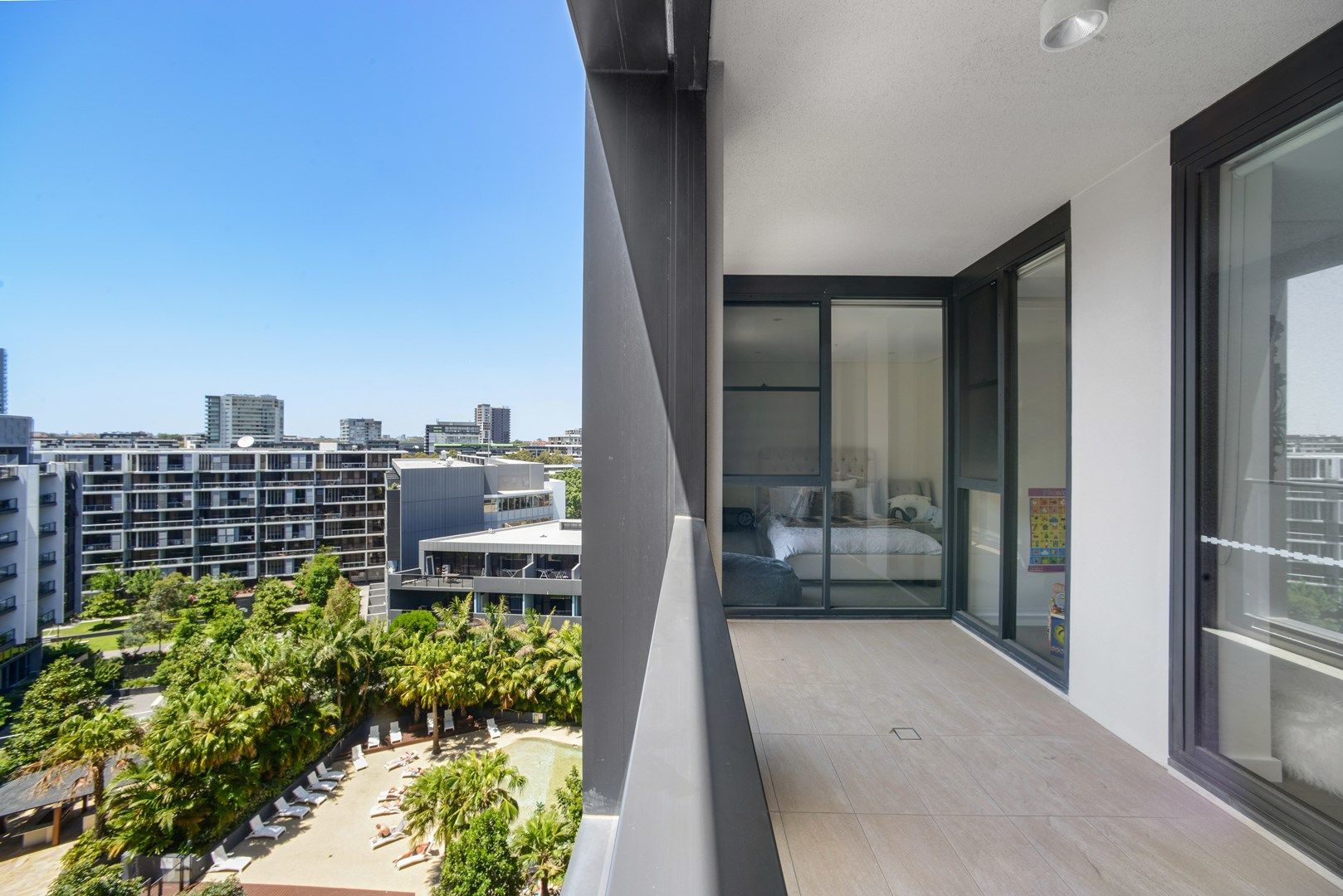 2 bedrooms Apartment / Unit / Flat in Unit 1709/8 Kingsborough Way ZETLAND NSW, 2017