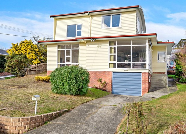 18 Greenacres Road, Geilston Bay TAS 7015