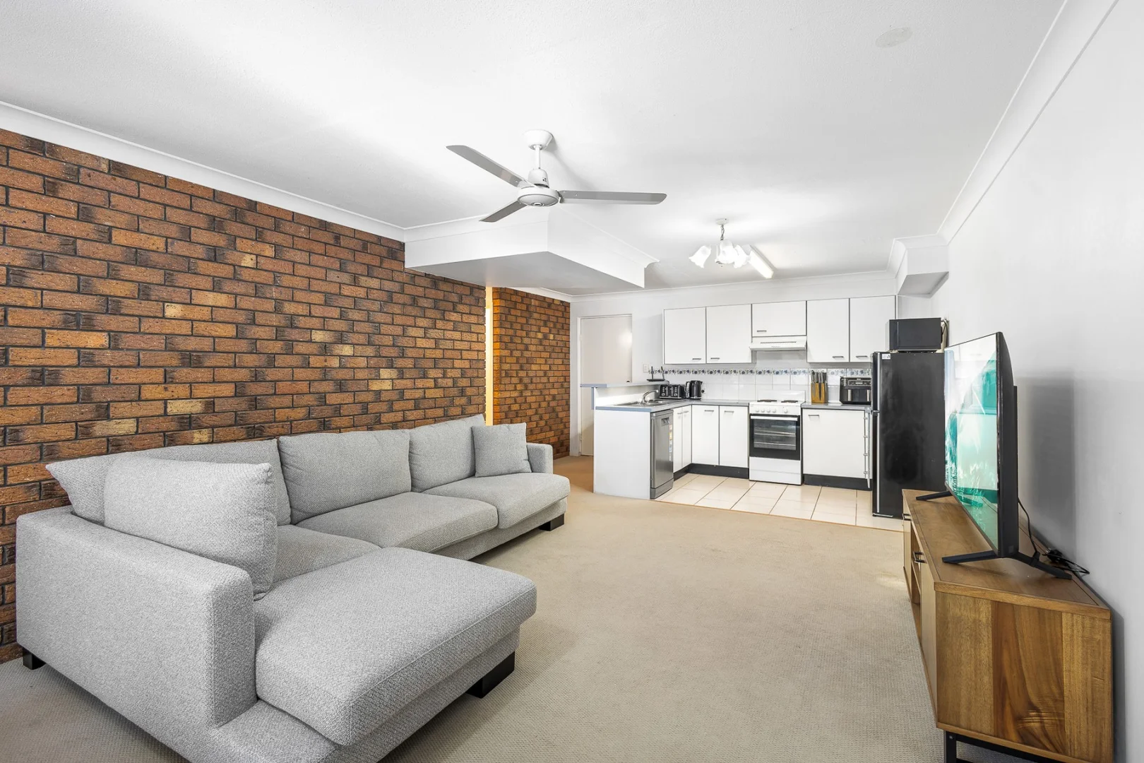 Additional image 7 of 2/19 Muraban St, Mooloolaba QLD 4557