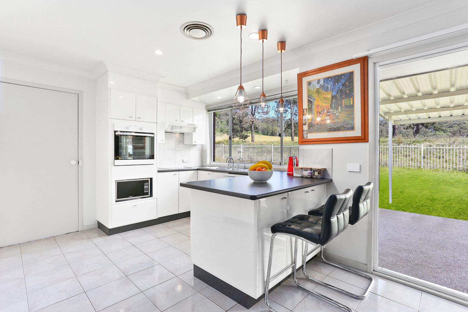 9 Usher Close, Abbotsbury NSW 2176, Image 2