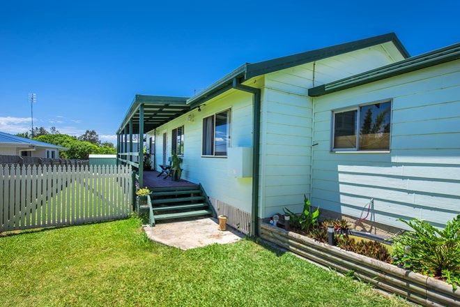 Picture of 56 Ocean View Road, ARRAWARRA HEADLAND NSW 2456