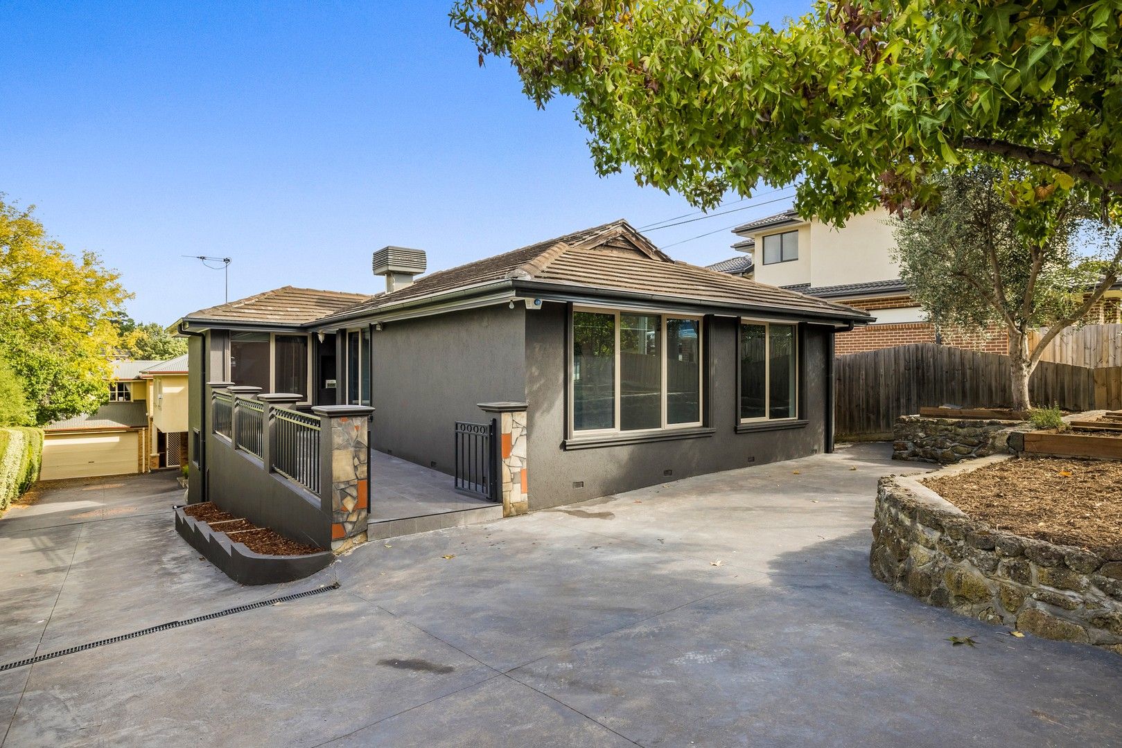 3 bedrooms House in 1/28 Roger Street DONCASTER EAST VIC, 3109