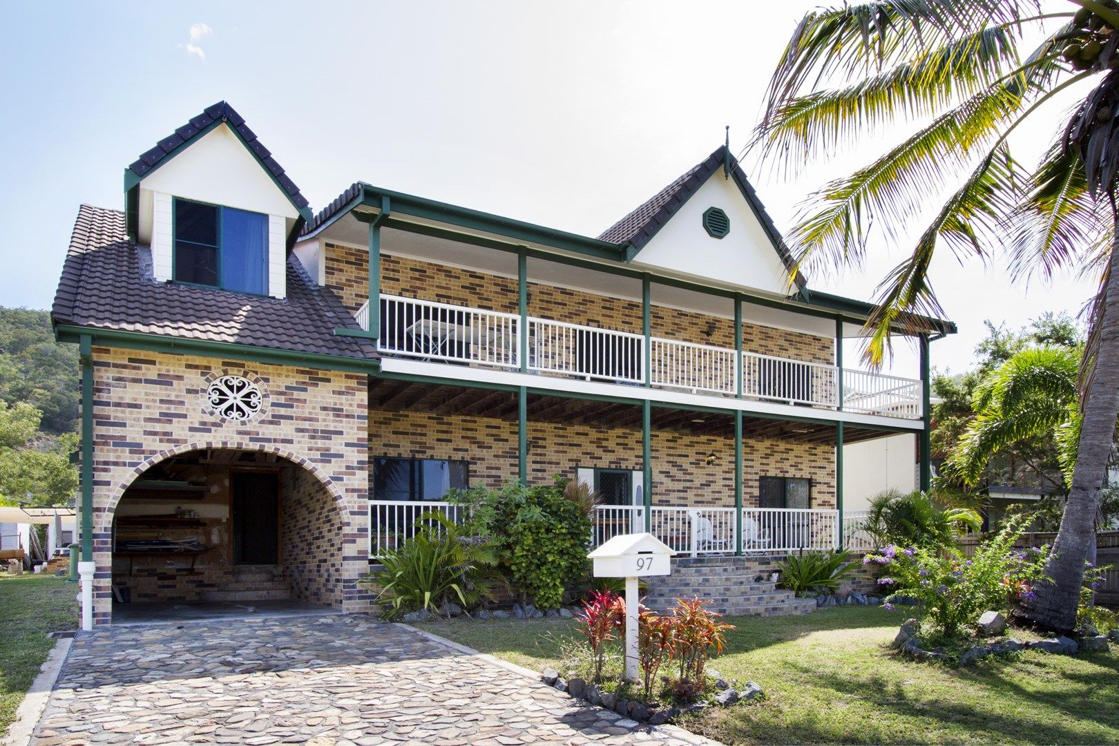 97 Gloucester Avenue, Hideaway Bay QLD 4800, Image 2