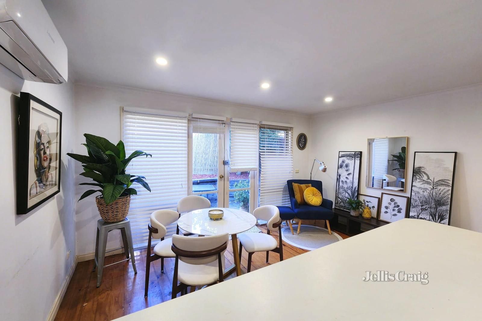 2/10A Reynolds Avenue, Ringwood VIC 3134, Image 2