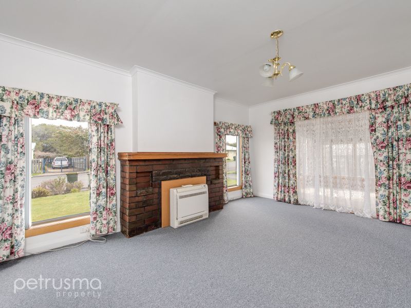 4 Alamein Avenue, Bellerive TAS 7018, Image 2