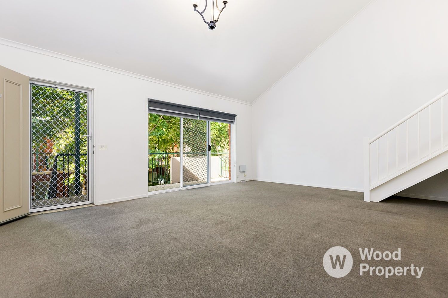 4 bedrooms Apartment / Unit / Flat in 35/16 Nicholson St FITZROY NORTH VIC, 3068