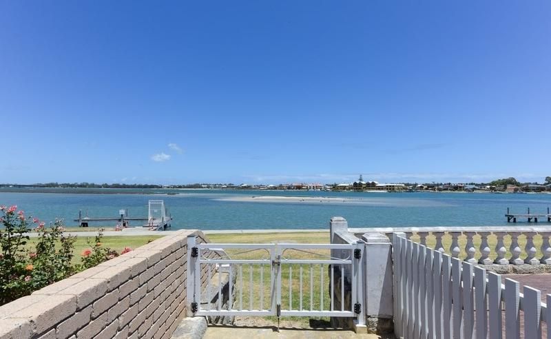 2 bedrooms Townhouse in 9/11 Leslie Street DUDLEY PARK WA, 6210