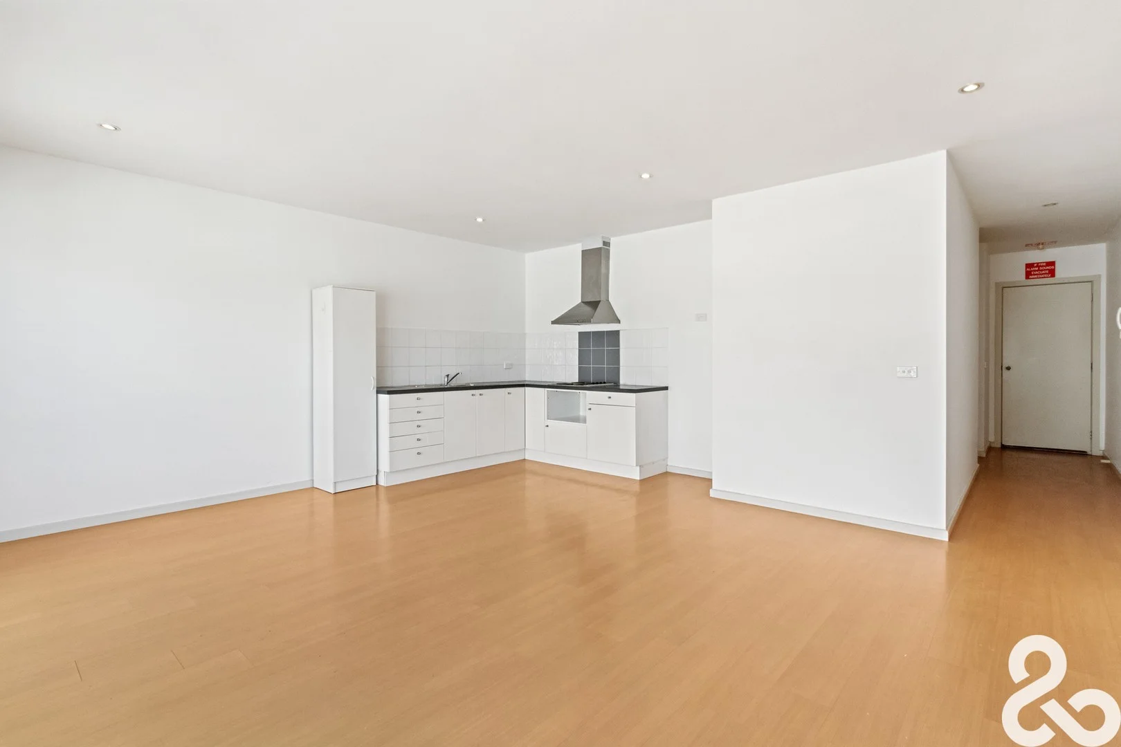 Additional image 4 of 2/949 Plenty Road, Kingsbury VIC 3083