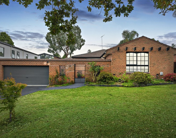 39 Whalley Drive, Wheelers Hill VIC 3150