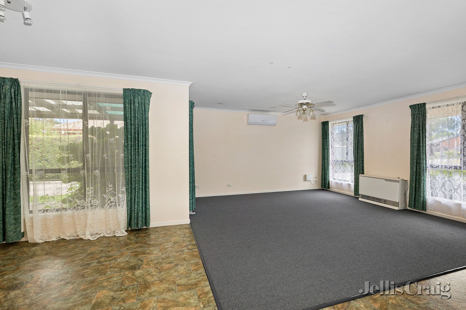 12 Wicklow Drive, Invermay Park VIC 3350 House For Rent 430 Domain